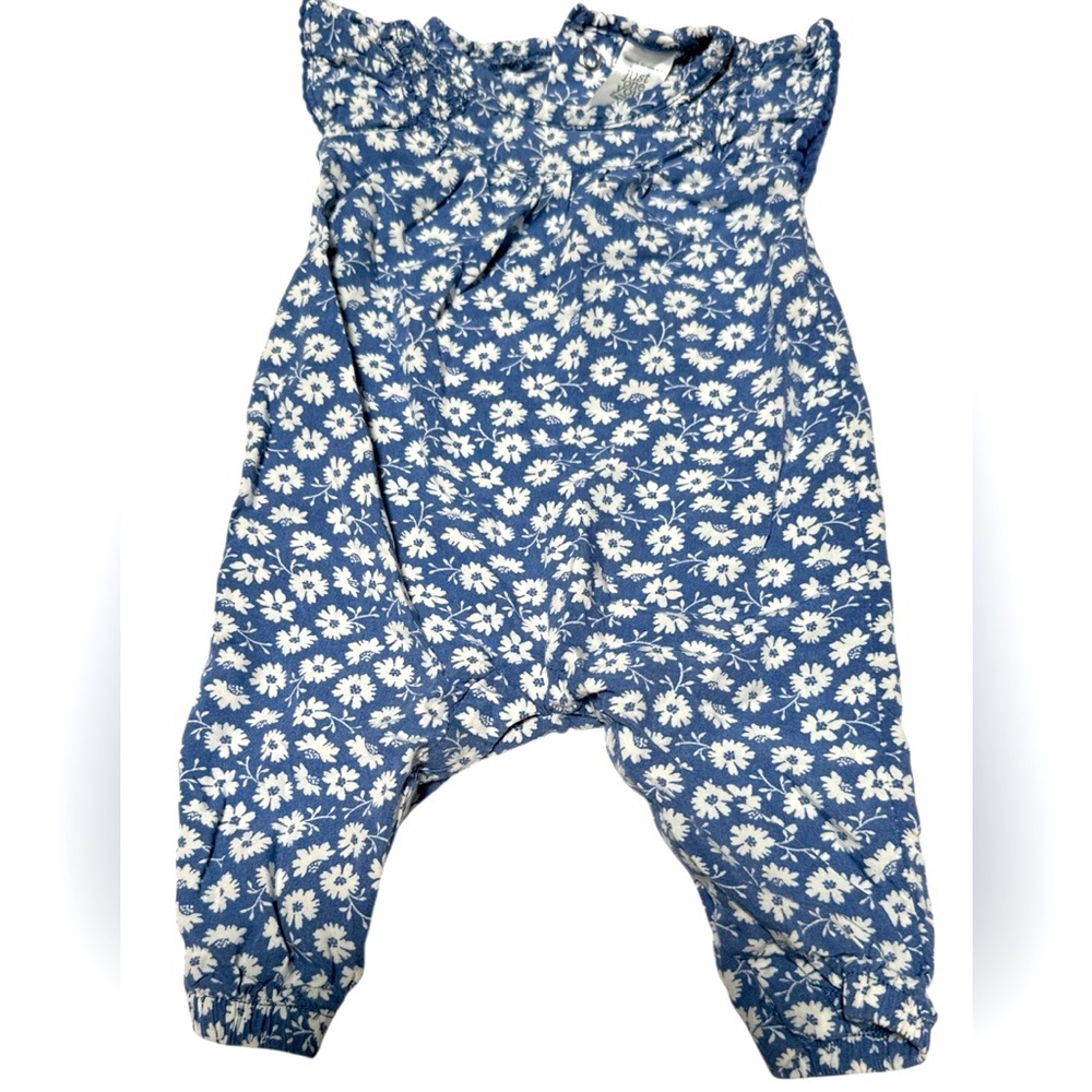 Carters Blue Floral‎ Baby long sleeve Romper size 3 mo